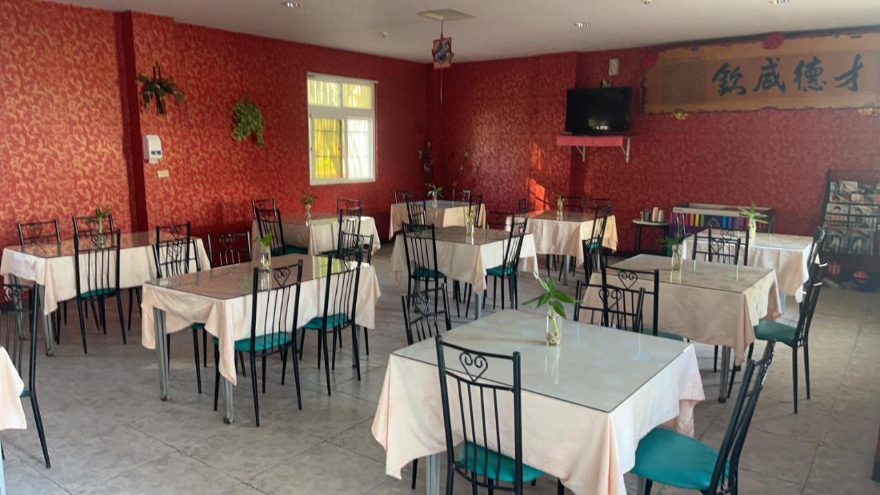 Hua Xiang Motel - Fengshan Kaohsiung Exterior photo